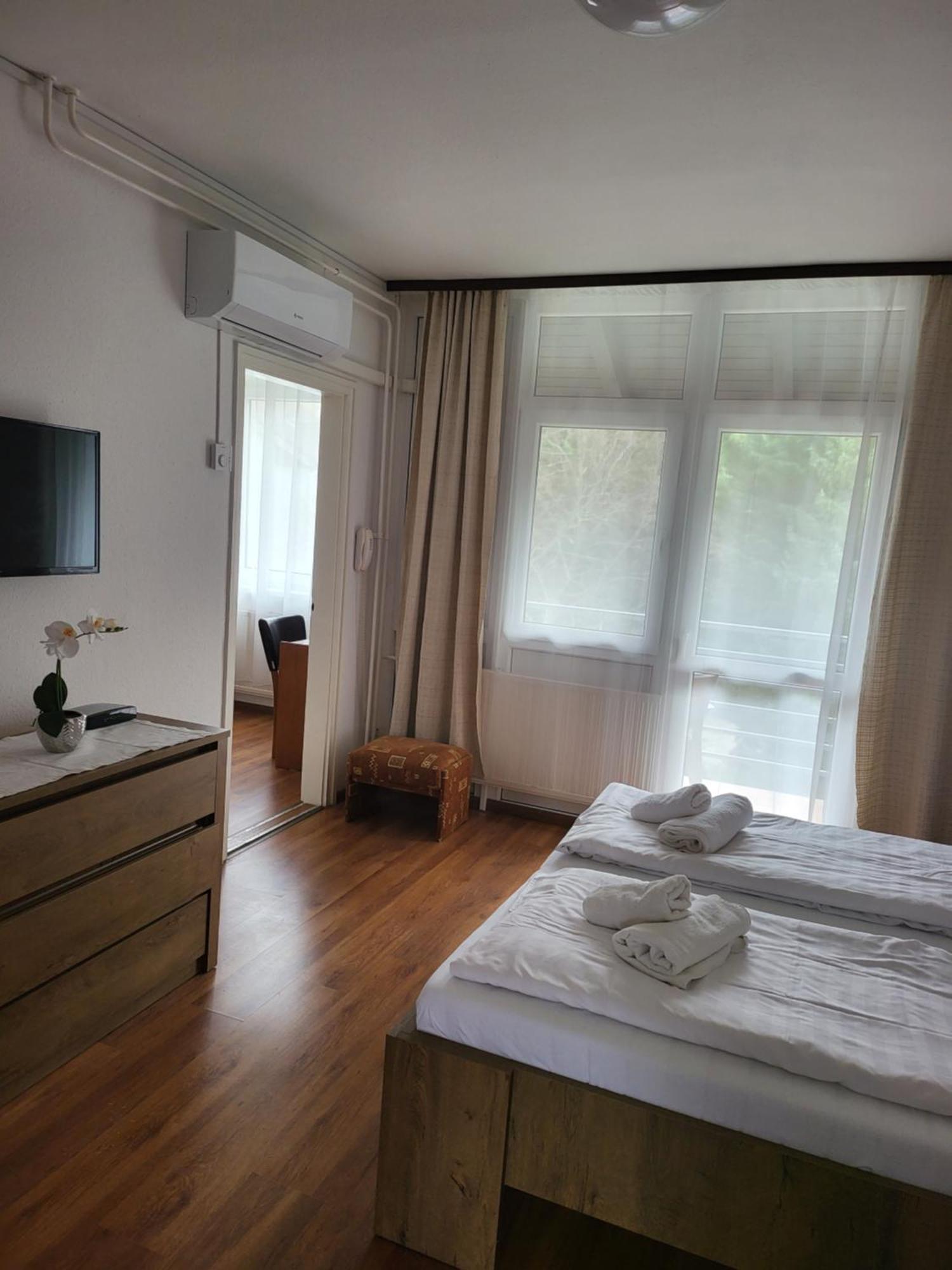 Solar Club Apartman Σόπρον Εξωτερικό φωτογραφία