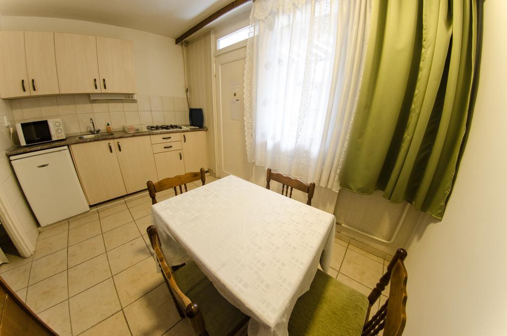 Solar Club Apartman Σόπρον Δωμάτιο φωτογραφία